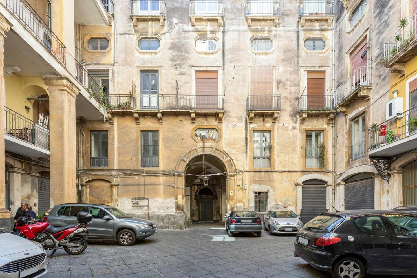 Terra D'Amuri Hotel Boutique Катания Экстерьер фото